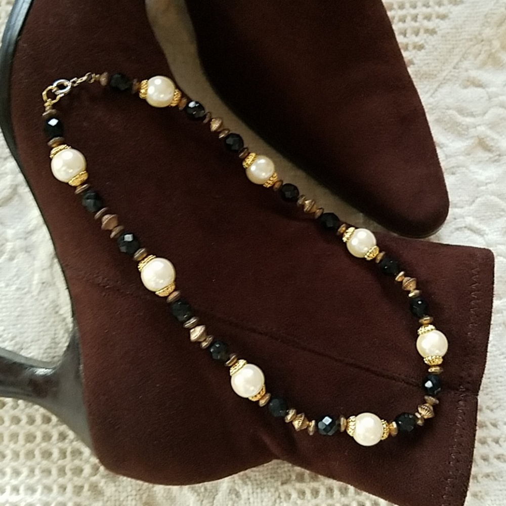 VINTAGE PEARL & BLACK JET NECKLACE